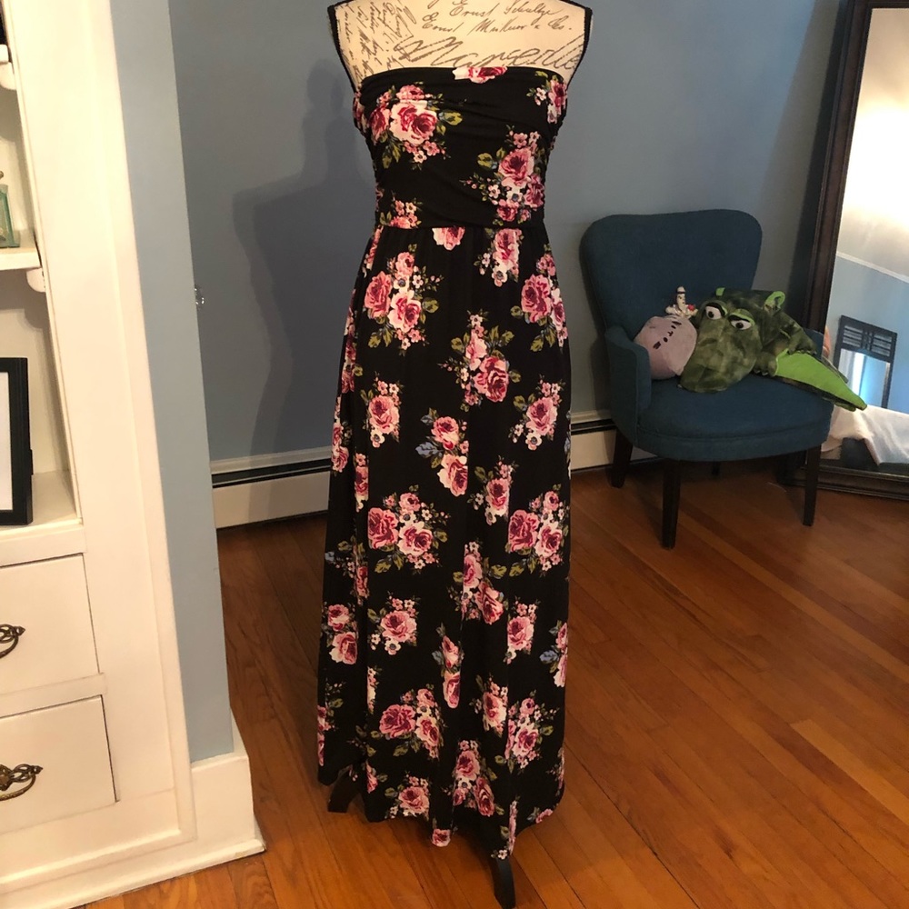 NWOT Strapless Dress sz M